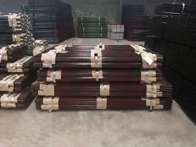 2.04kgs 5ft 6ft 7ft 8ft T Post Metal T bar Studded T post for Canada and America Post